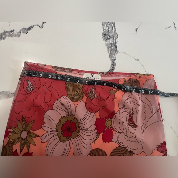 Windsor Floral Skirt (M) - Picture 5 of 5
